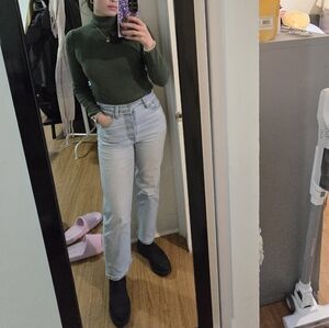 Uniqlo Machine-washable 100% Merino Wool Hunter Green Turtleneck (XS)